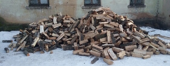 Дрова хвойных пород колотые