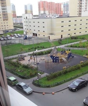 Сдам двушку в хорошем районе.
